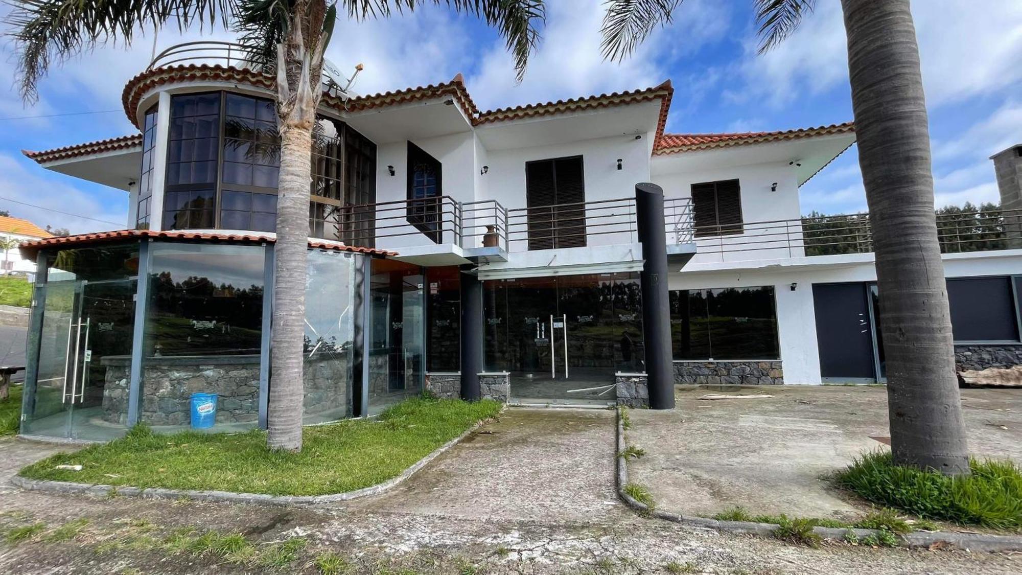 Hollywood Villa Campanário